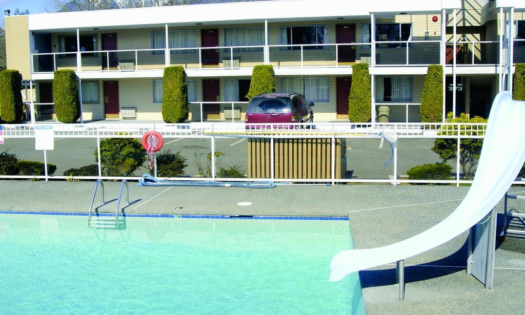 Grouse Inn West Vancouver Εξωτερικό φωτογραφία