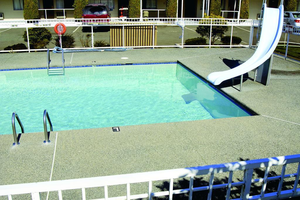 Grouse Inn West Vancouver Εξωτερικό φωτογραφία