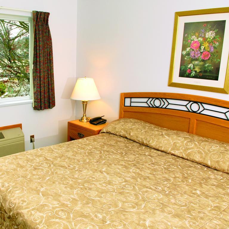 Grouse Inn West Vancouver Δωμάτιο φωτογραφία